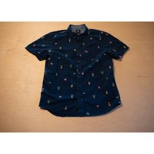 Vans Short Sleeve Button Up - M